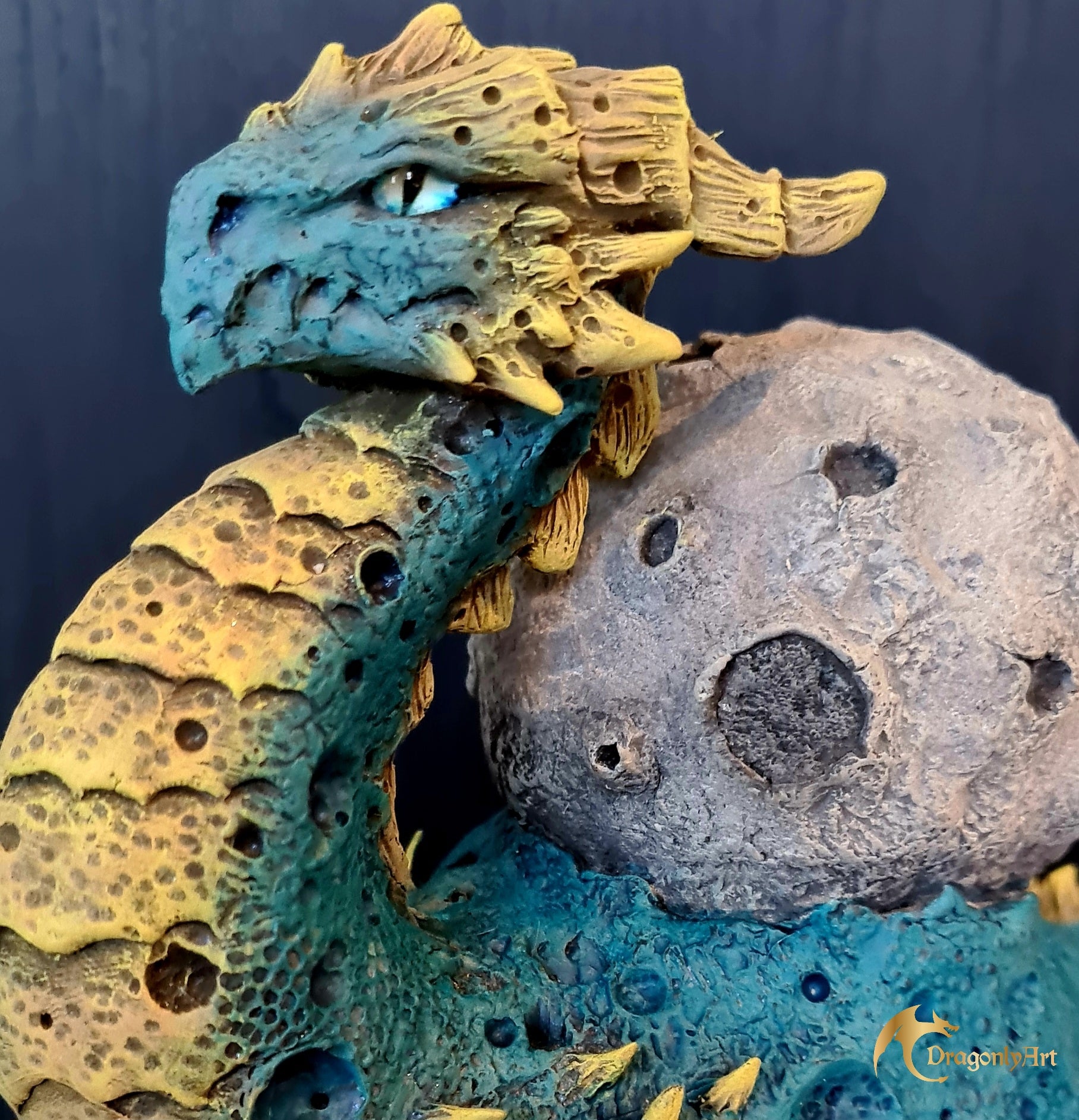 Moon Snagon – Handmade Snail Dragon Sculpture (OOAK Fantasy Creature)