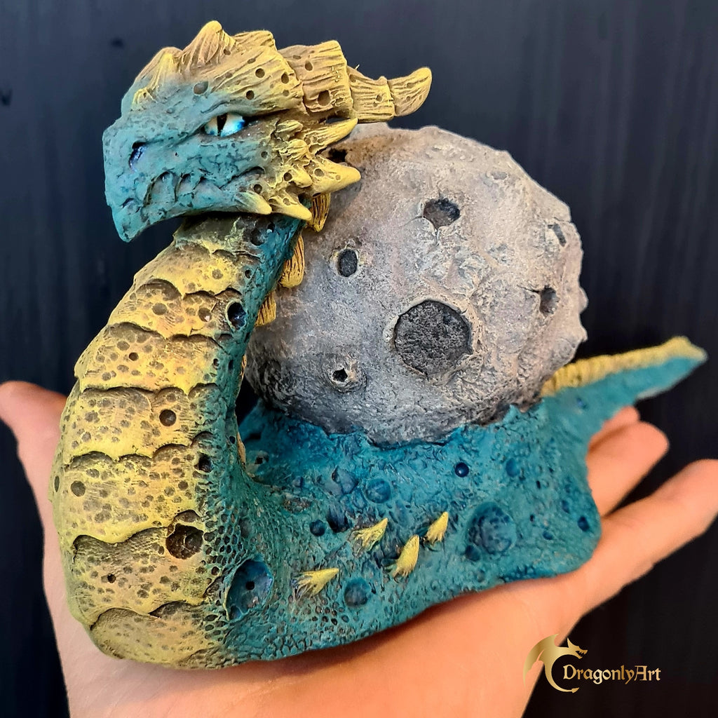 Moon Snagon – Handmade Snail Dragon Sculpture (OOAK Fantasy Creature)