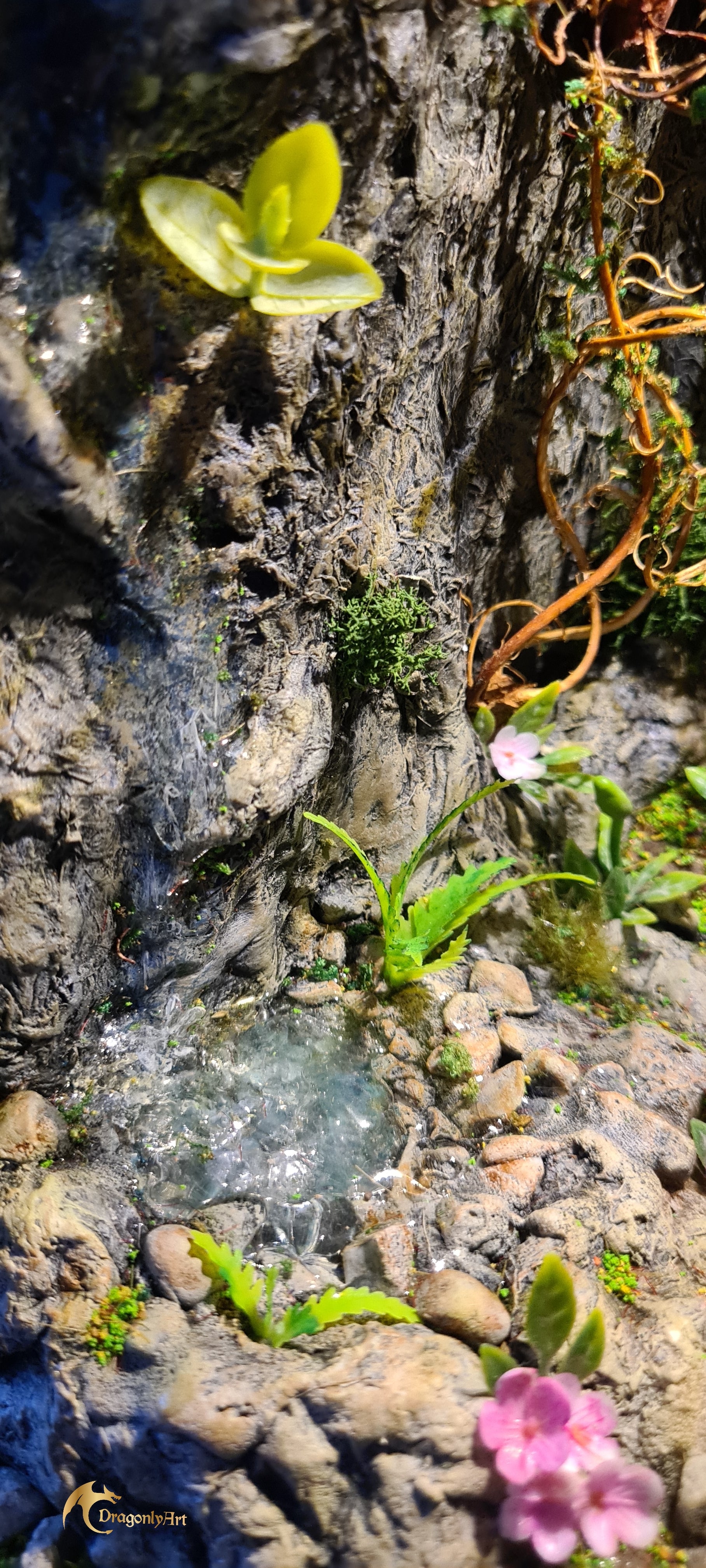 Enchanted Dragon Book Nook – Handcrafted Fantasy Shelf Scene